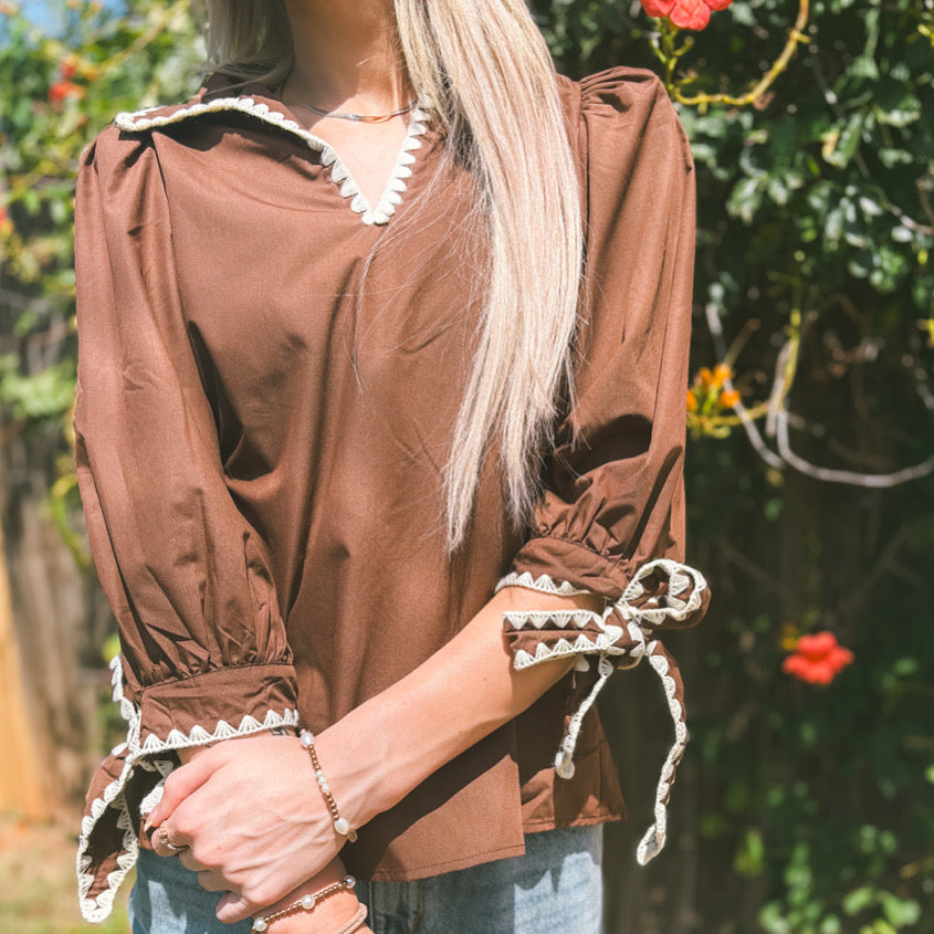 Scallop Trim Top w Bow Ties - Brown