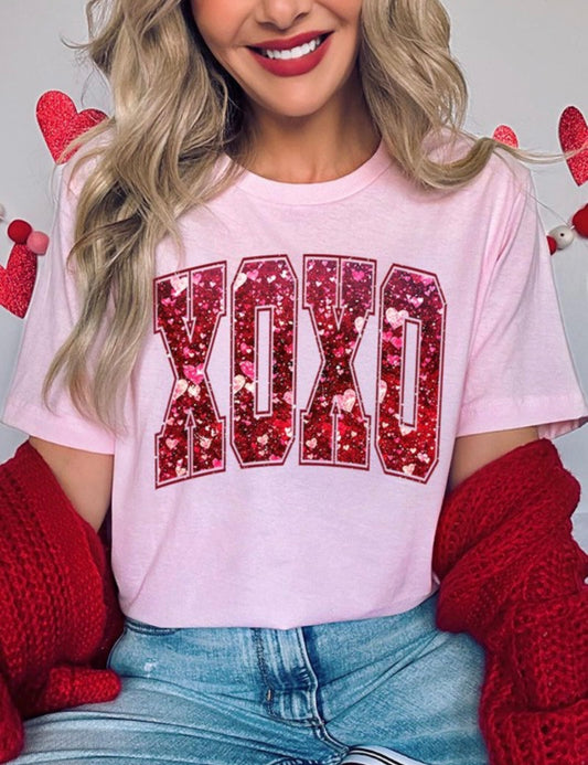 Pink XOXO Hearts Graphic T-shirt