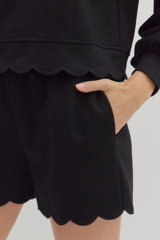 Scallop Edge Shorts - Black